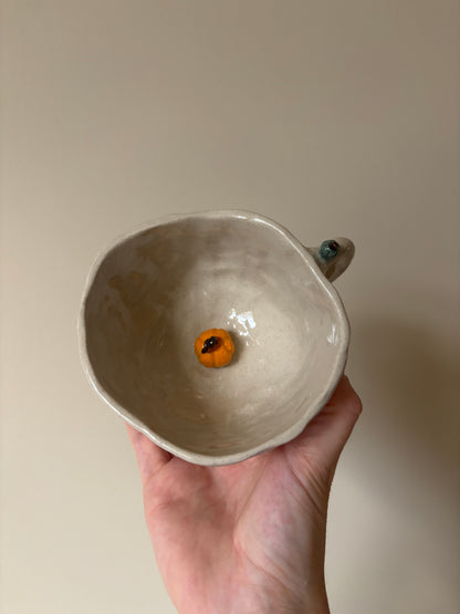 Teeny pumpkins mug