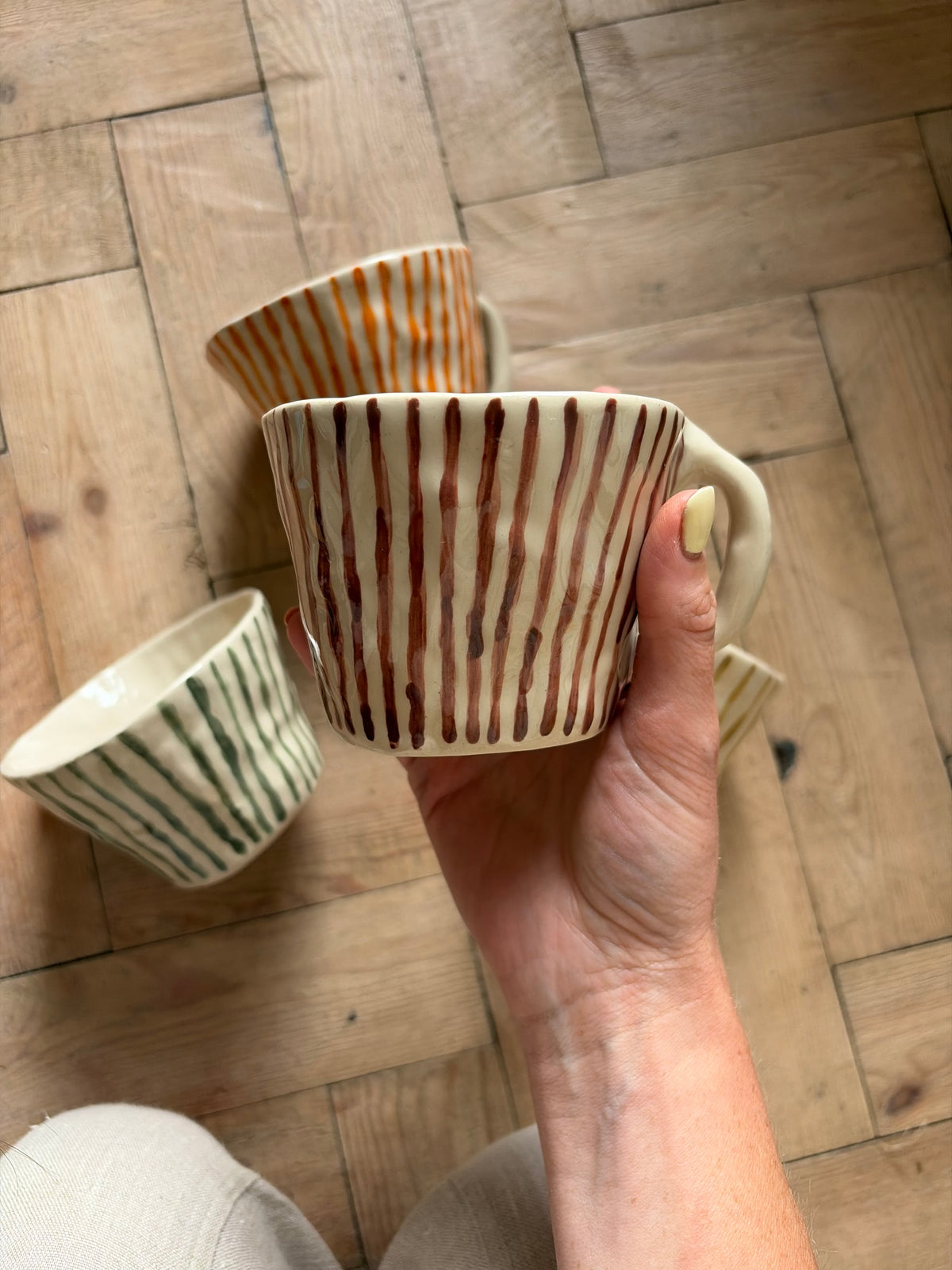 Chestnut thin stripe mug