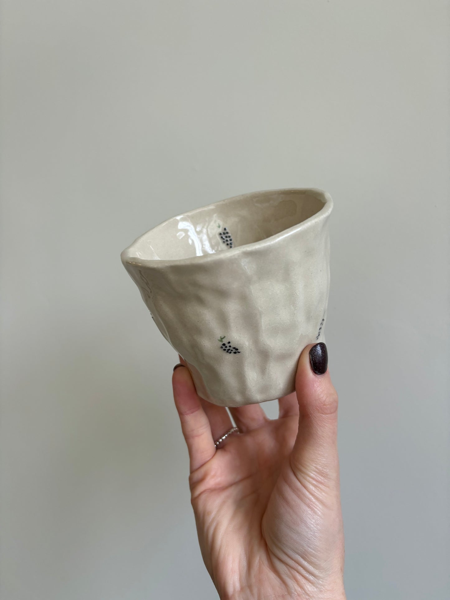 Dainty fruit mug