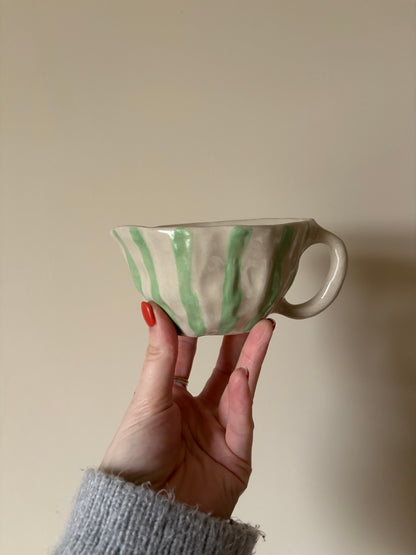Pistachio striped mug