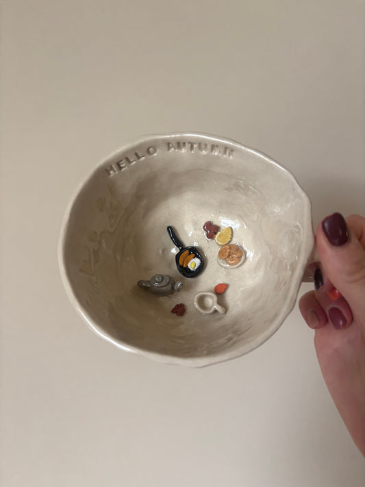 Autumn breakfast outdoors mug