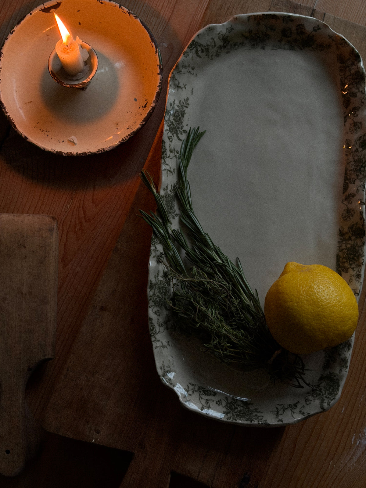 Vintage style flowers platter
