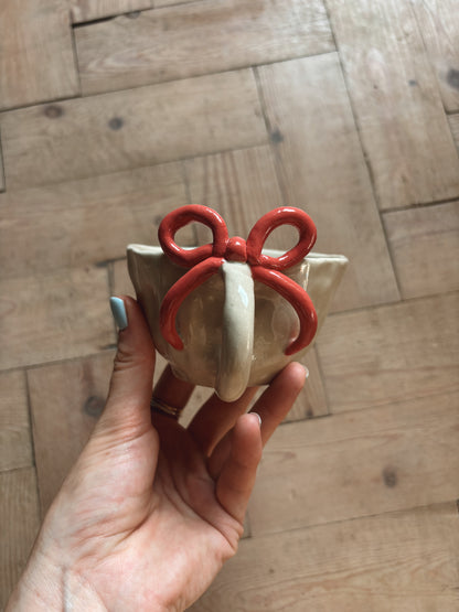 Children’s bunny bow mug