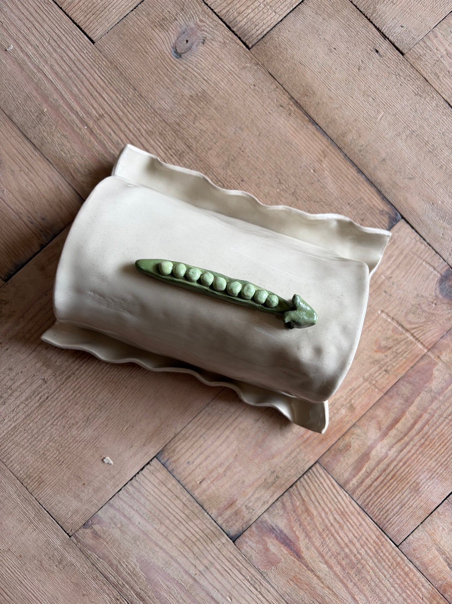 Peas in a pod butter dish