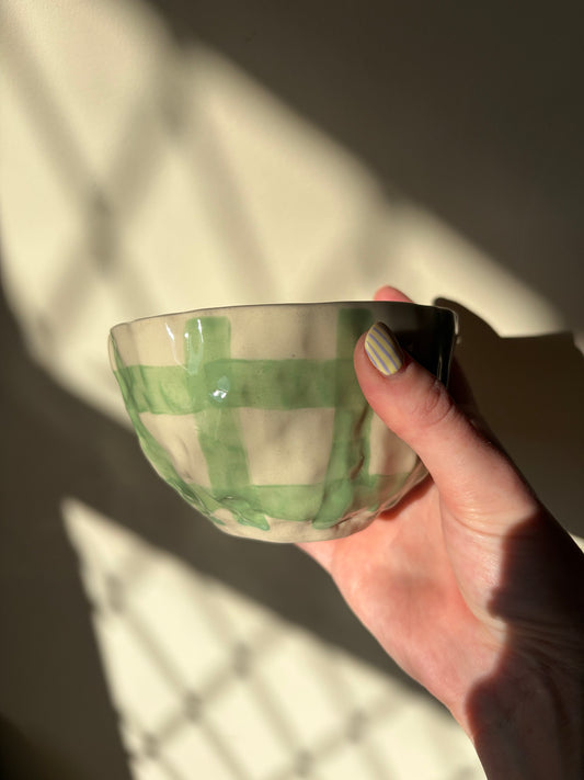 Green gingham mug