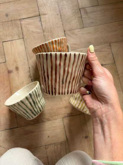 Chestnut thin stripe mug