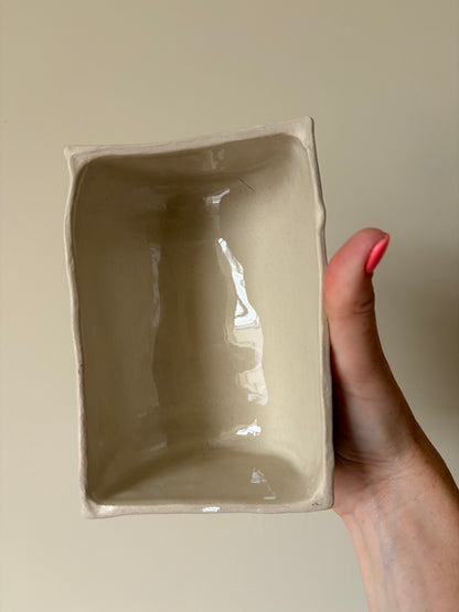 Imperfect radish butter dish